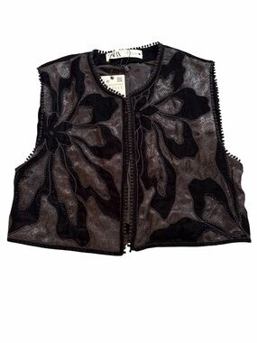 NWT Zara Embroidered Floral Velvet Embossed Vest